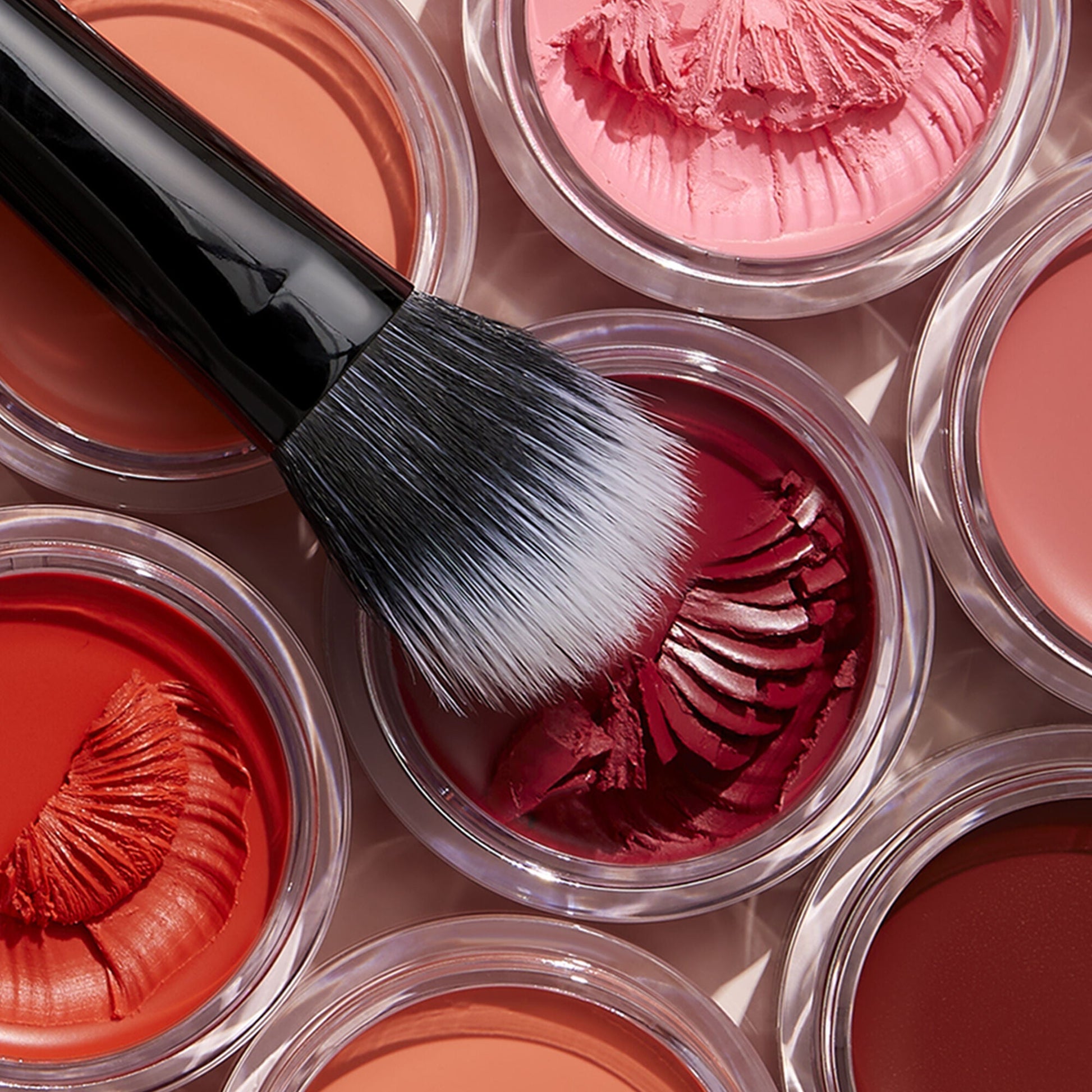 putty-blush-brush-c4 011321_PuttyBlush-Brush_V2_COMP_Final_IGF2.jpg