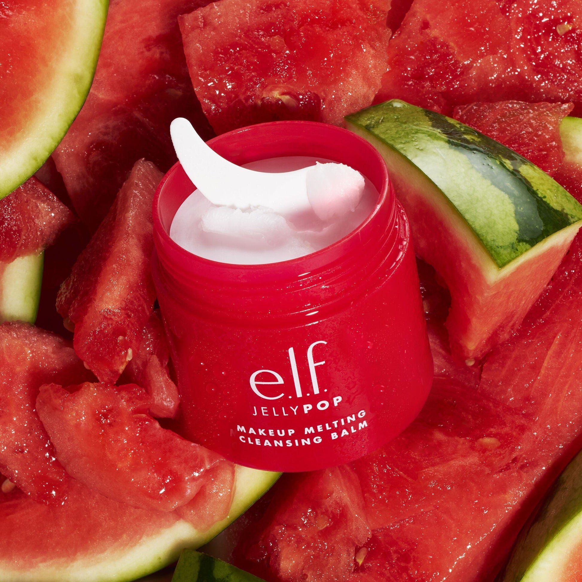 jelly-pop-makeup-melting-cleansing-balm-r2 021825_elf_JP_CleansingBalm_Texture_WATER-OPEN_PLATE_186_IGF.jpg