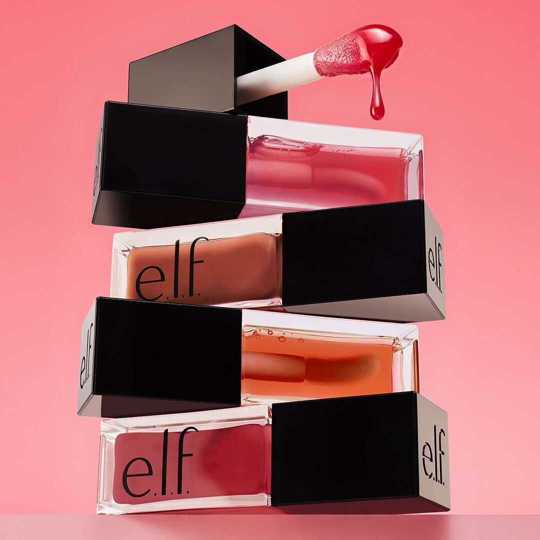 glow-reviver-lip-oil-k5 053023_SL_GlowRev_Fam_FOCUSSTACK-2RGB_IGF_a02f77a9-bf07-4a60-8c73-7b207cf9f12d.jpg