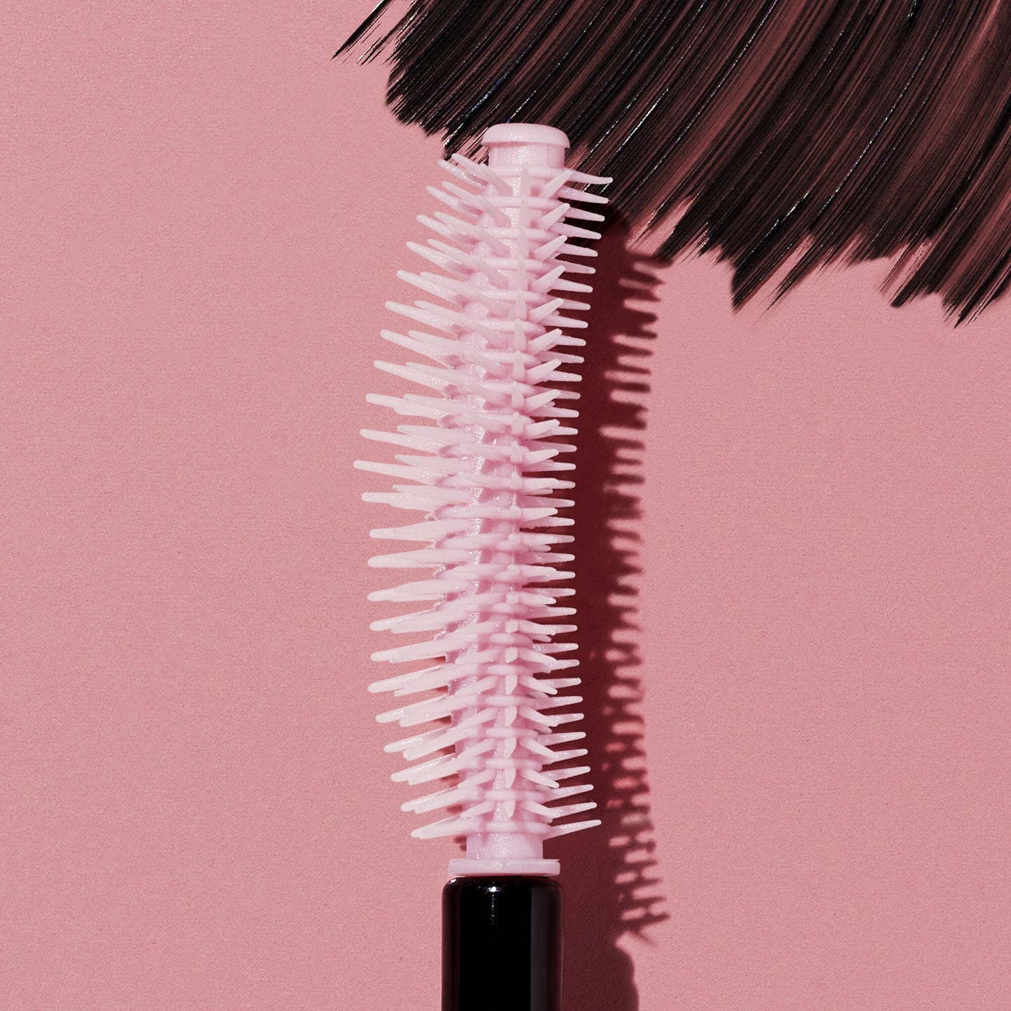 lash-n-roll-mascara-c7 053122_SL_LashNRollWand_RGB_IGF.jpg