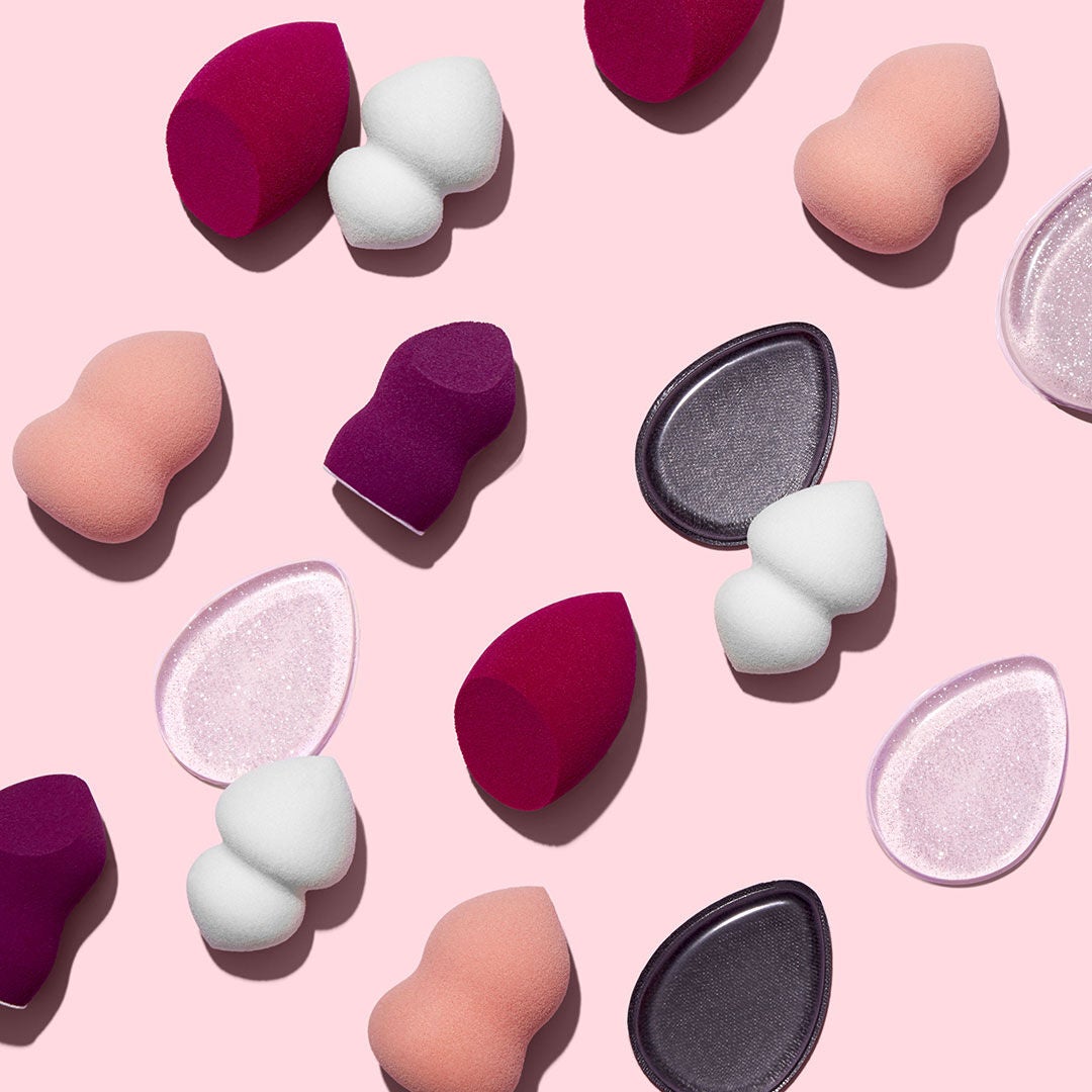 blending-and-highlighting-sponge-duo-j6 0619_SocialIGF_Sponges1_b1fd4502-7674-4b0c-86df-28fe31a55570.jpg