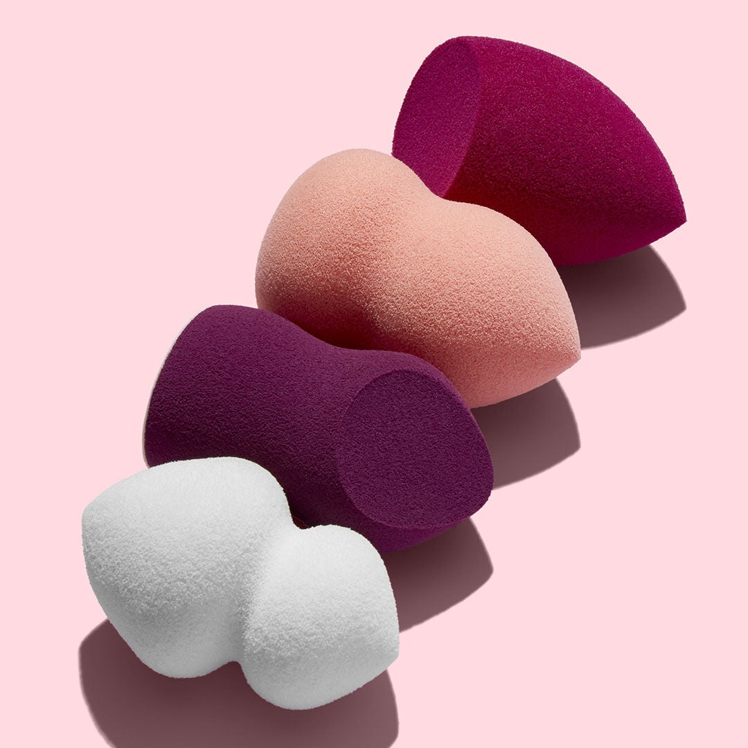blending-and-highlighting-sponge-duo-j6 0619_SocialIGF_Sponges3_e91b9a4a-0156-4299-a3ef-3649e2979804.jpg
