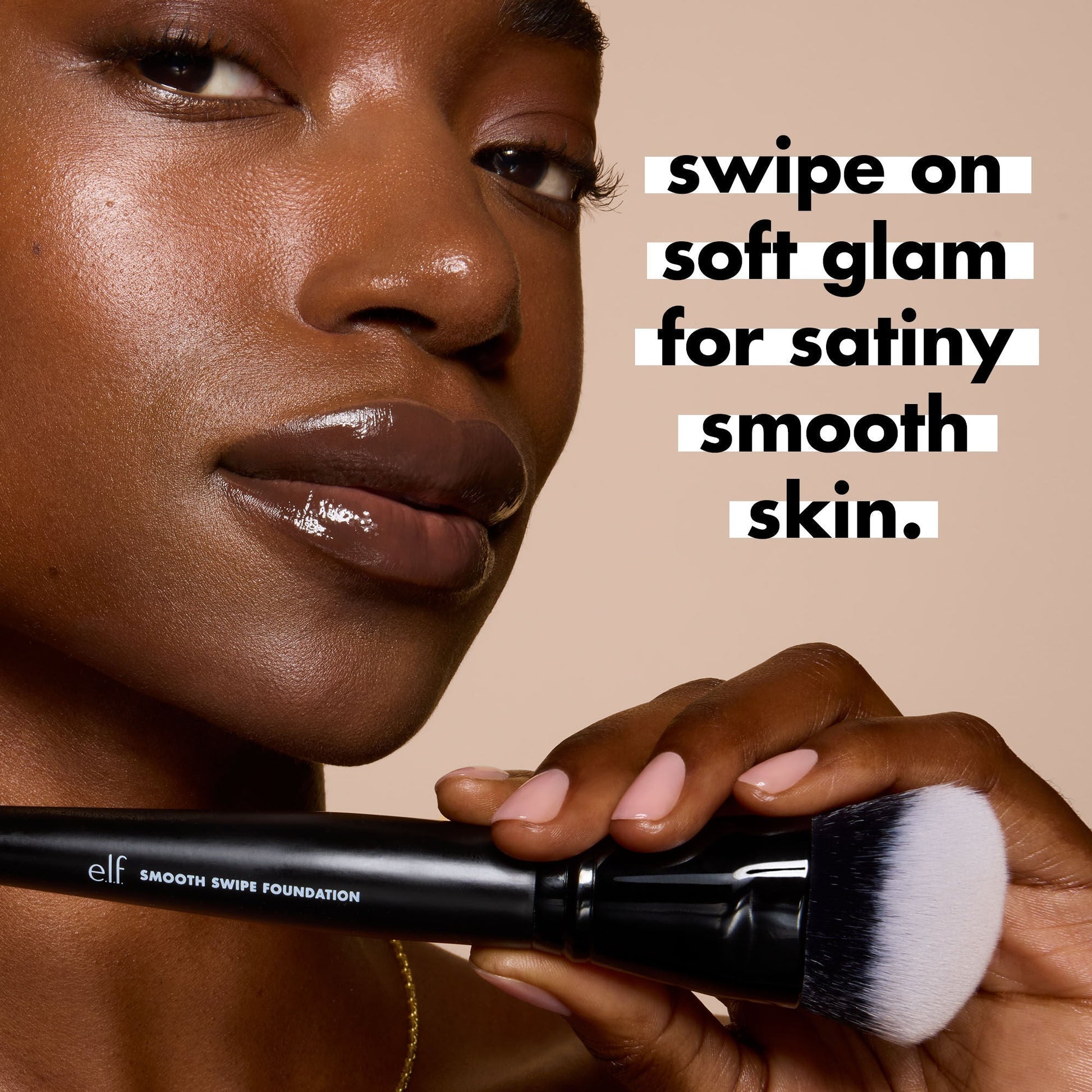 smooth-swipe-foundation-brush-s1 0925_EDUCATION_SMOOTHSWIPEFOUNDATIONBRUSH_PAIRING_20FOUNDATION_20_20BRUSH_20OPTION2.jpg
