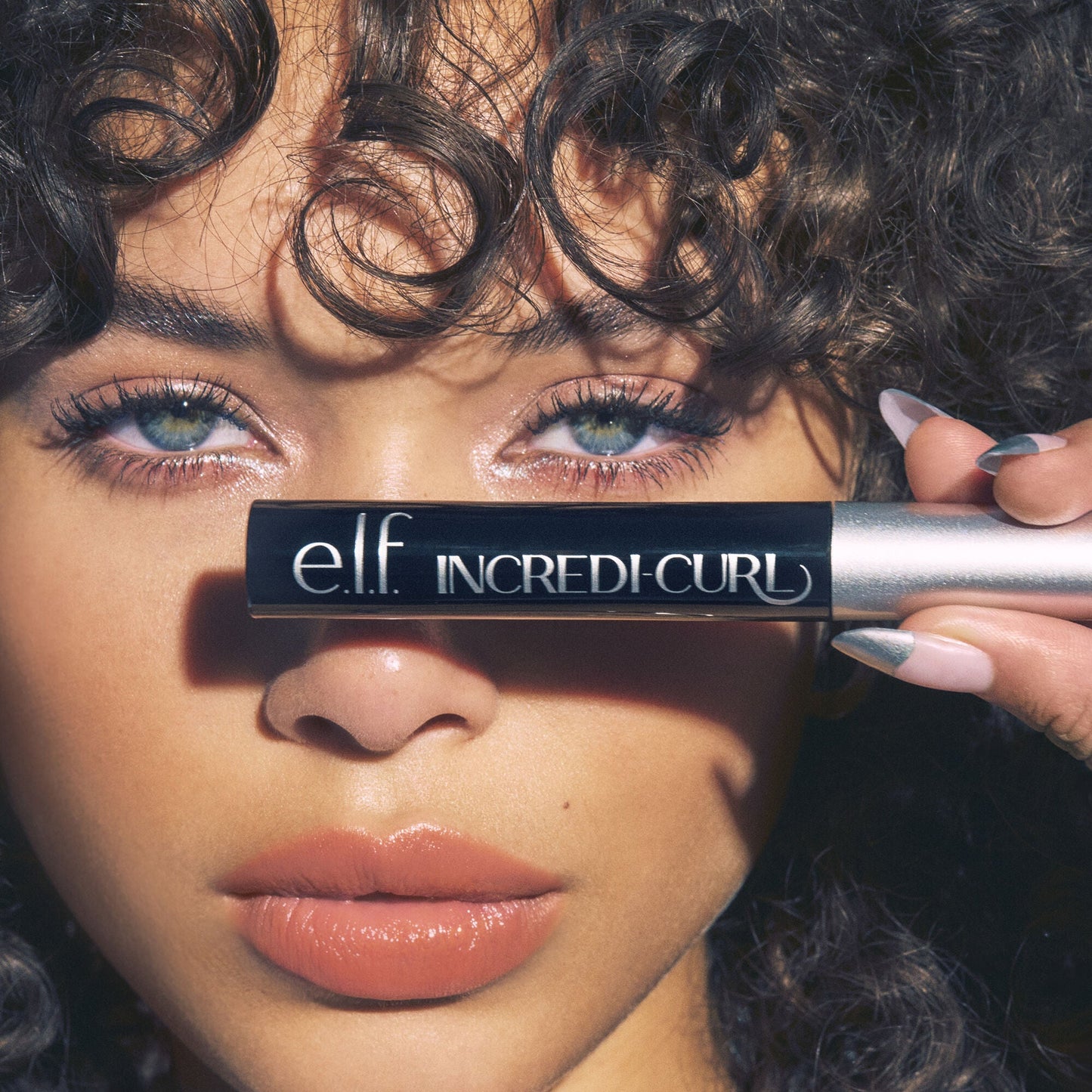 incredi-curl-mascara-t2 100724_elf_Alexa_IncrediCurl_After_0473_FINAL_V1_RGB_IGF_4909dedf-6085-4b66-b6fa-23af48640378.jpg