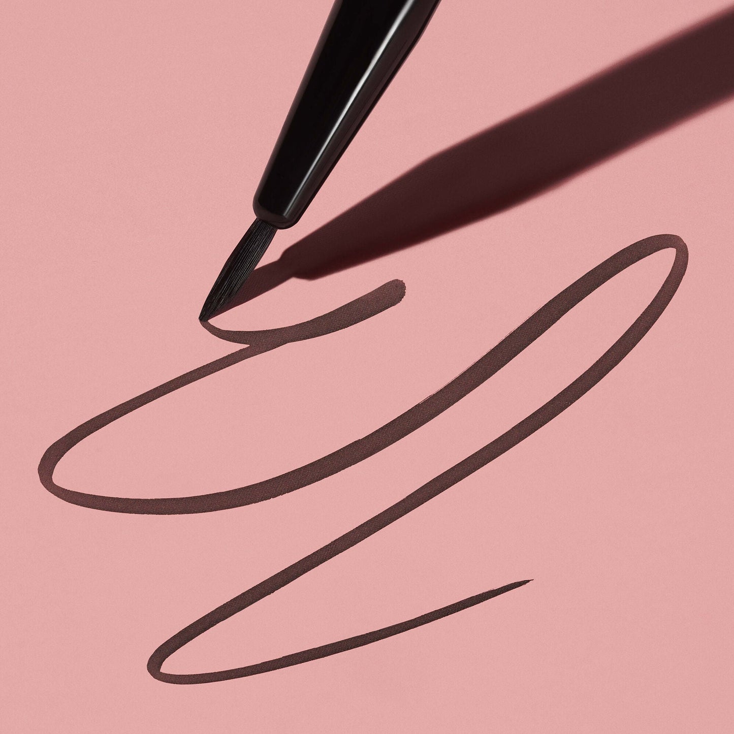 ultra-fine-eyeliner-brush-o7 111124_elf_UltraFine_Brush_0057_MAIN-2-HELICON_358_w2QC_IGF.jpg