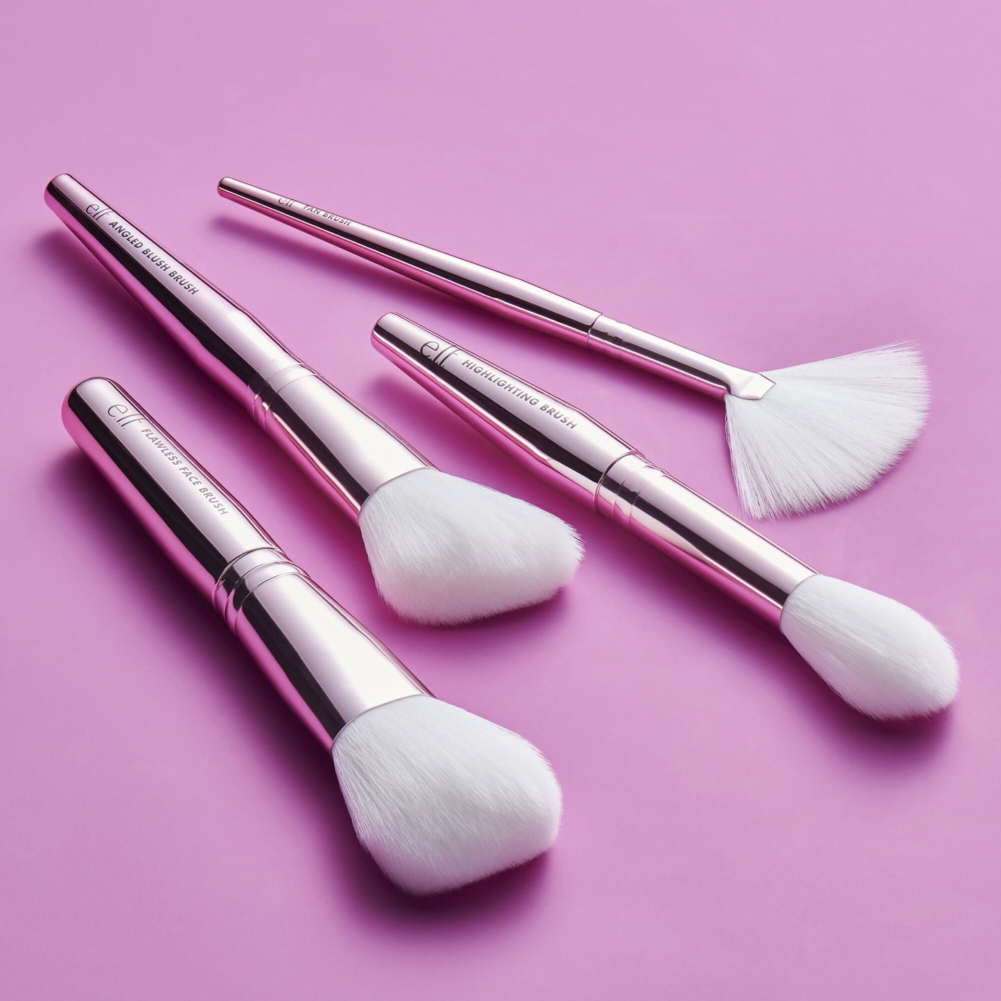 blush-bronzer-and-highlighter-brush-set-f4 12142020_BlushGlow-BrushKit_0027_FocusBracket-MAIN_V2_IGF.jpg