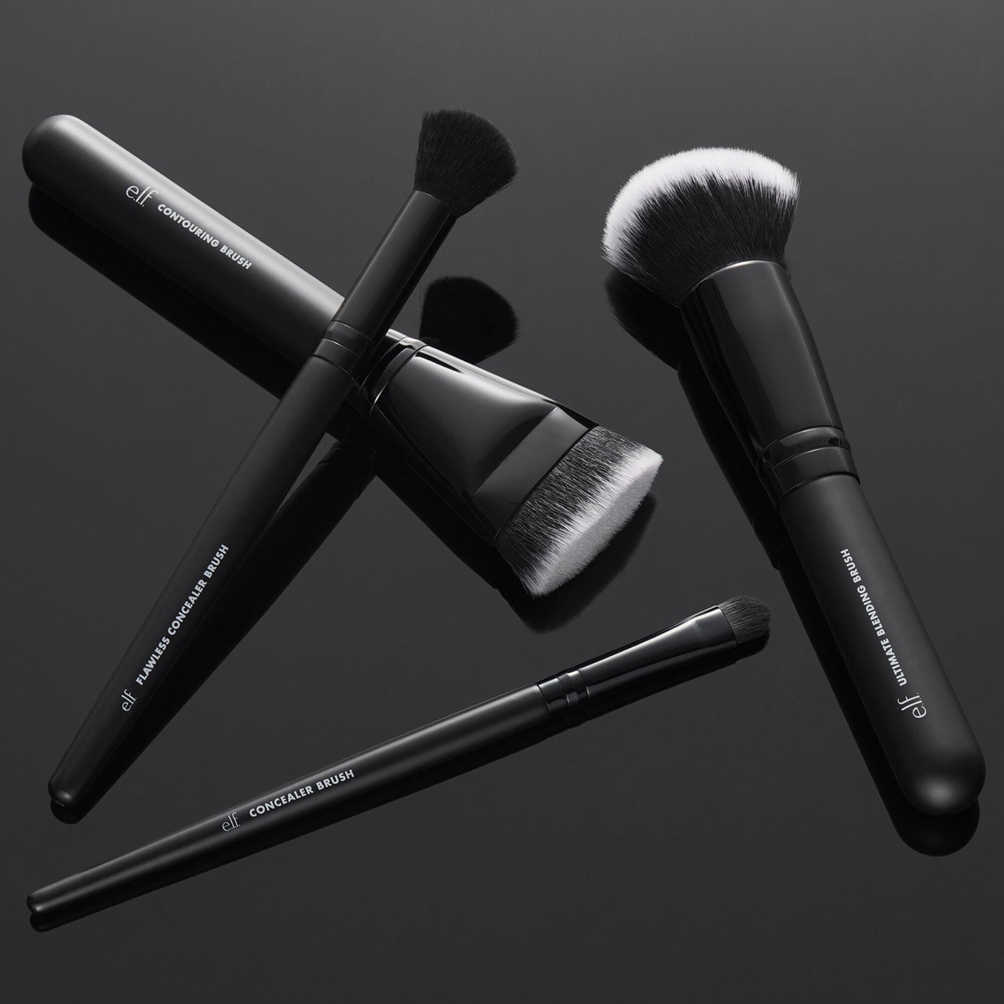 foundation-and-concealer-brush-set-u4 12142020_ComplexionPerfection-FaceBrush_0028_FocusBracket-MAIN_V2_IGF.jpg