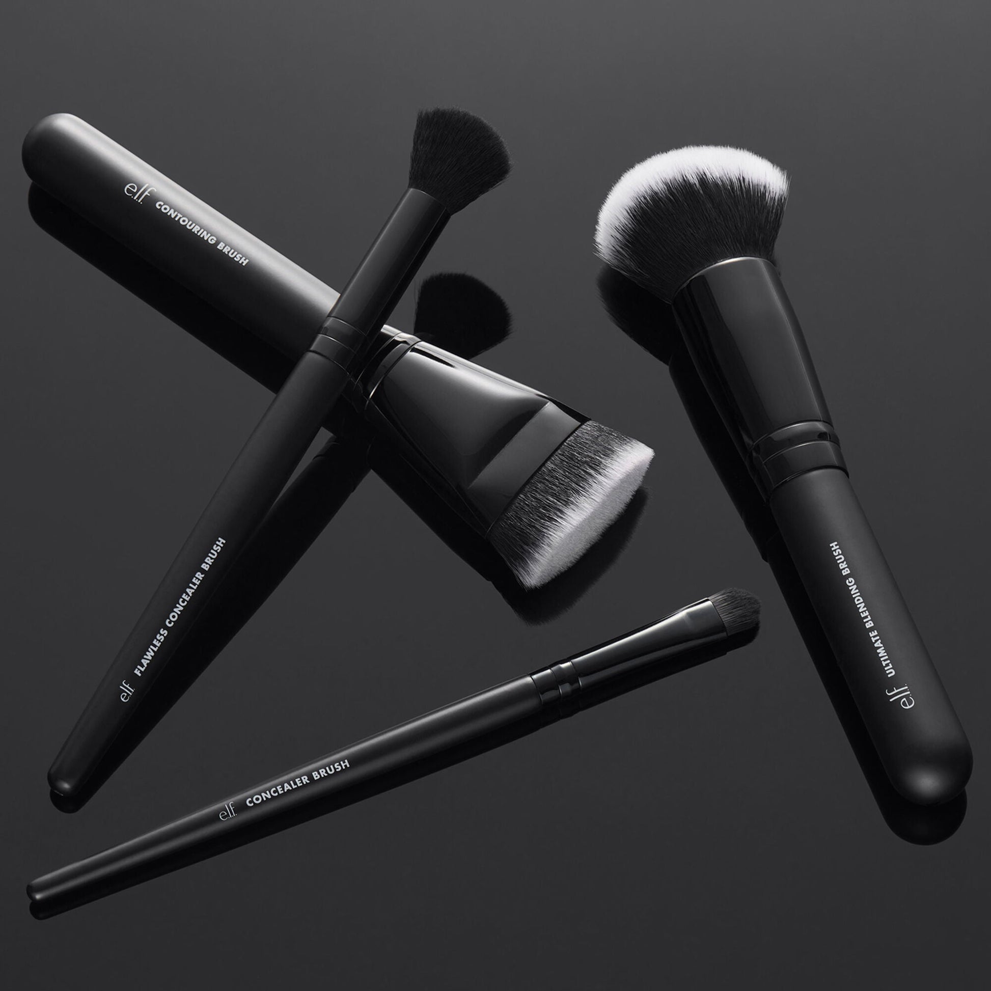 foundation-and-concealer-brush-set-u4 12142020_ComplexionPerfection-FaceBrush_0028_FocusBracket-MAIN_V2_IGF.jpg