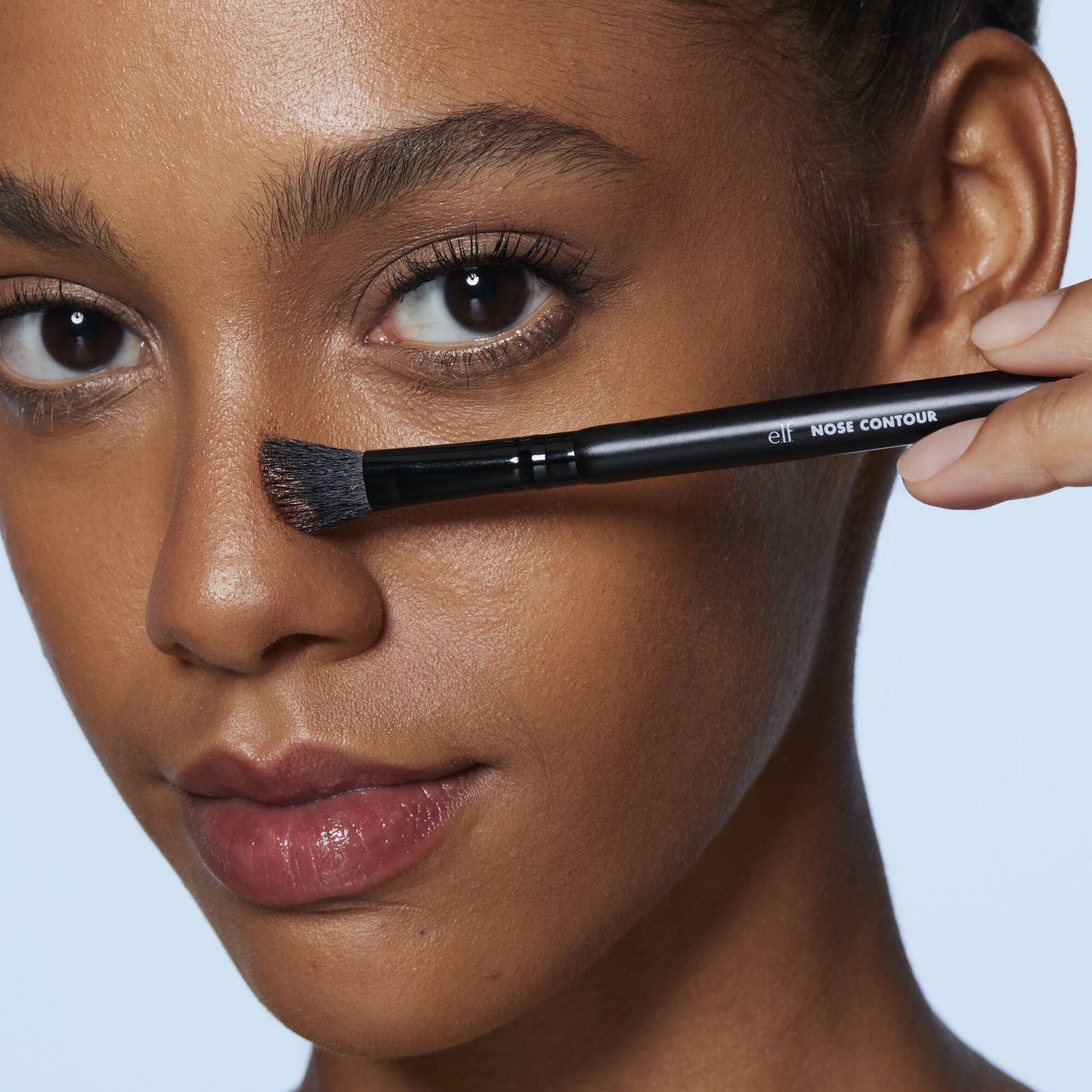 dual-ended-nose-contour-brush-h5 81283_Nose_Contour_Brush.jpg