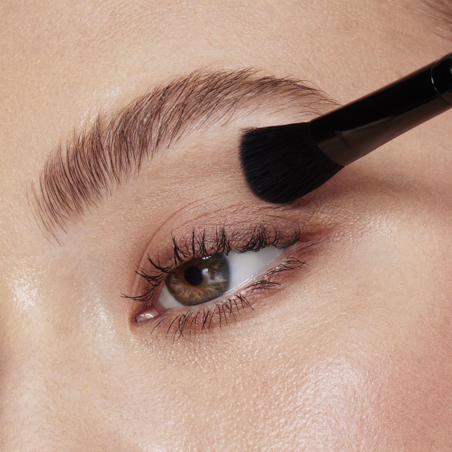 full-face-and-eye-makeup-brush-set-with-travel-case-d4 84674_FULL_FACE_EYE_BRUSH_SET_BLENDING_EYE_BRUSH_CARI_0137.jpg