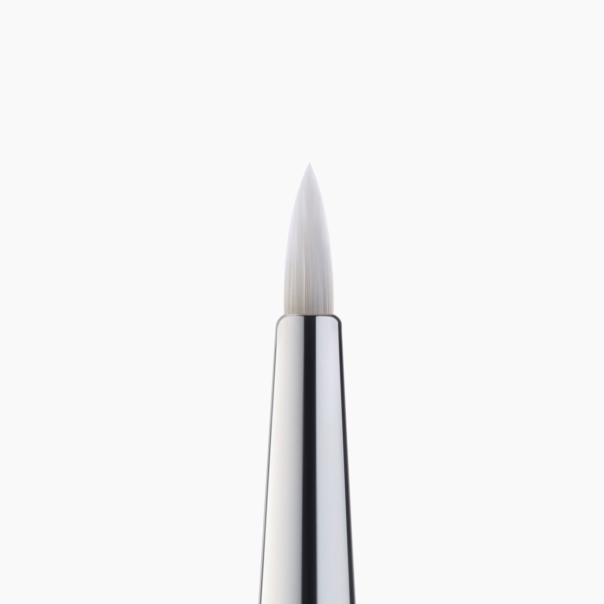 precision-dual-sided-eyebrow-brush-z6 85315_PrecisionEyelinerBrush_Macro_V2.jpg