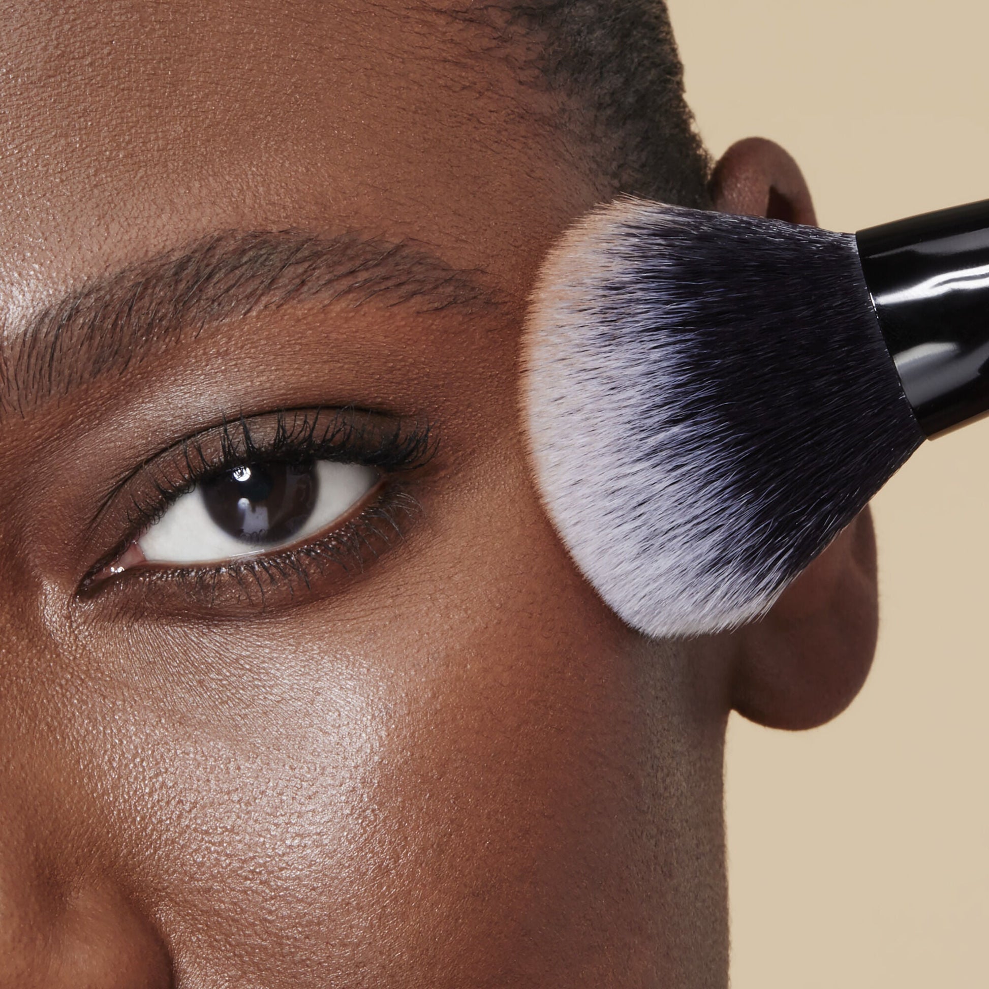 cream-and-powder-face-brush-g5 85352_CREAM_POWDER_FACE_BRUSH_DJ_0197.jpg